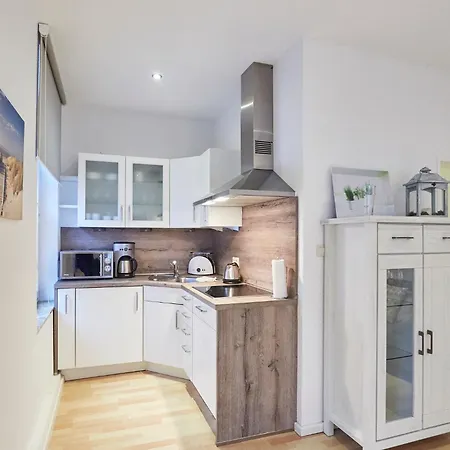 - Stadtnest Apartman *